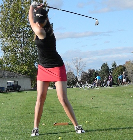 Swinging to Victory: The Ferris State women’s golf team took 3rd in the Findlay William Bing-Beall Classic at Arlington, Ohio on Oct. 10 and 5th on the Oct. 9 Bing-Beall Classic. Photo By: Angie Walukonis | Photographer