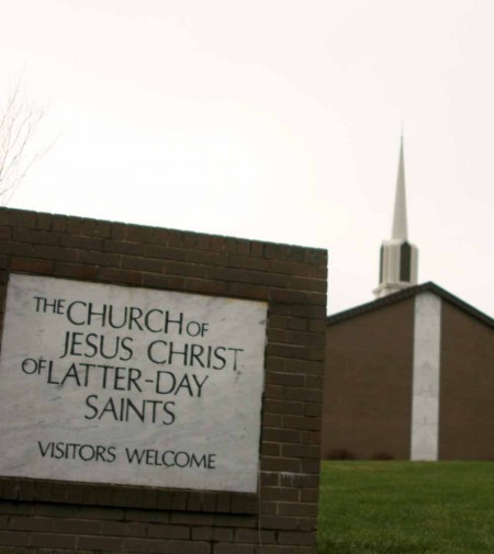 Mormon Awareness: Mormon members of The Church of Jesus Christ of Latter-Day Saints share their religious beliefs with Ferris students. Photo By: Kate Dupon | Photo Editor