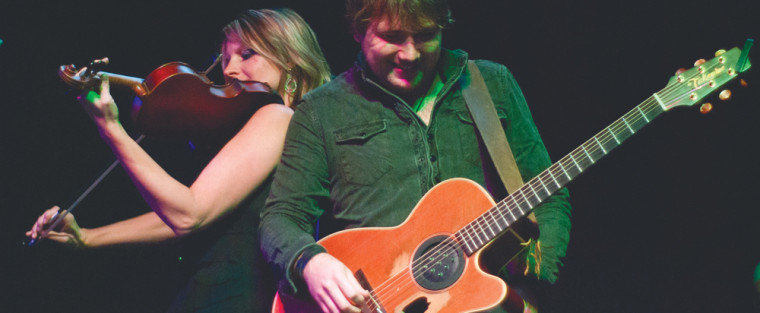 Kris Hitchcock performs at The Gate this past Friday as part of this year’s Autumn aLive. Kris Hitchcock is a country band and one of three different Michigan artists that performed on Friday. Photo By: Tori Thomas | Photographer