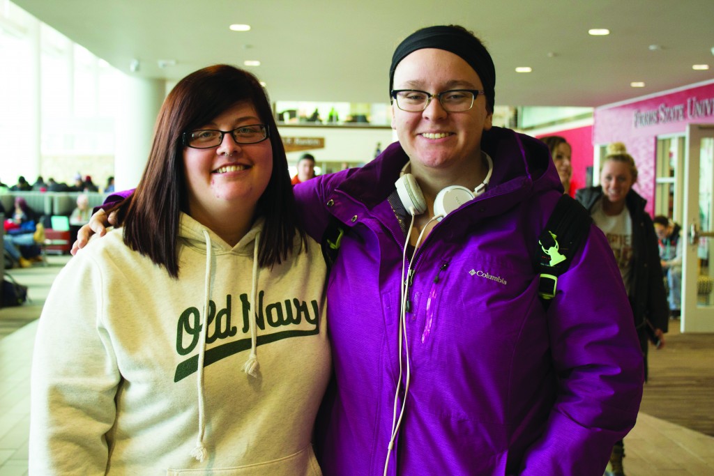 Pre-pharmacy junior Kaylie Cole (left) and pre-nursing freshman Janina Clinton (right).
