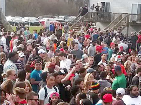 Students have been known to pack into Oakwood Townhouses’ courtyard for marathon partying during past Ferris Fests.