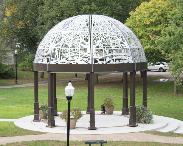 Inscribed on the inside rim of the new pavilion is a quote by Mother Teresa, reading: “I alone cannot change the world, but I can cast a stone across the waters to create many ripples.”